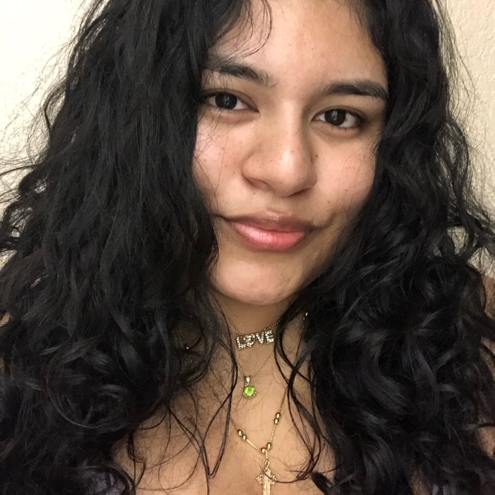 Meet your Posher, Yasmin
